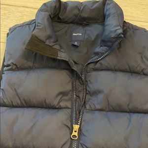 Boys puffer vest size large